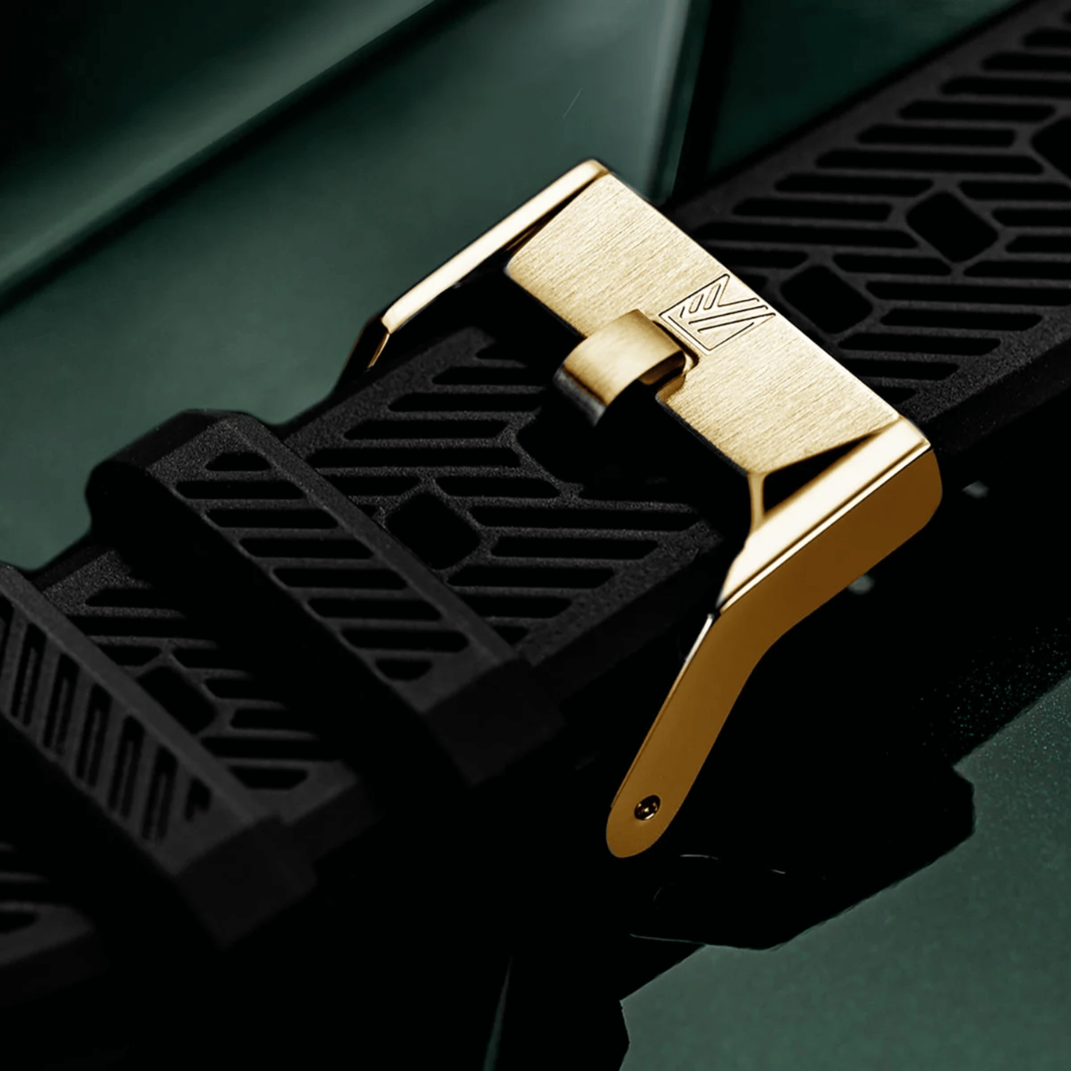 March LA.B Bonzer Bronze Automatique black silicone bracelet 41 mm