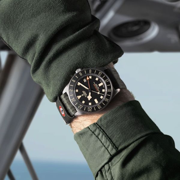 Montre Tudor Pelagos FXD Marine Nationale GMT automatique tissu vert 42 mm M2542G247NU-0002