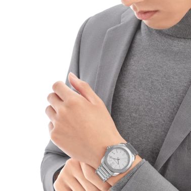 Montre Bulgari Octo Roma automatique cadran blanc bracelet acier 41 mm 103738