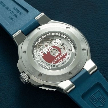 Montre Oris Plongée New Aquis Date x TR Racing automatique Calibre 733 41,5 mm