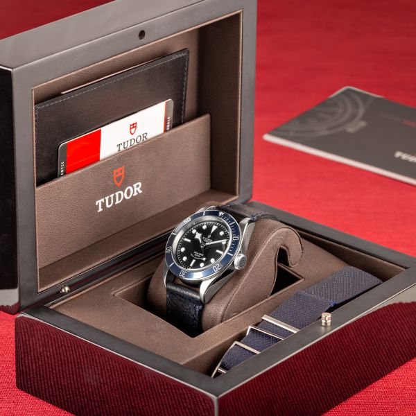 Tudor Heritage Black Bay automatique 41 mm Full Set 2017