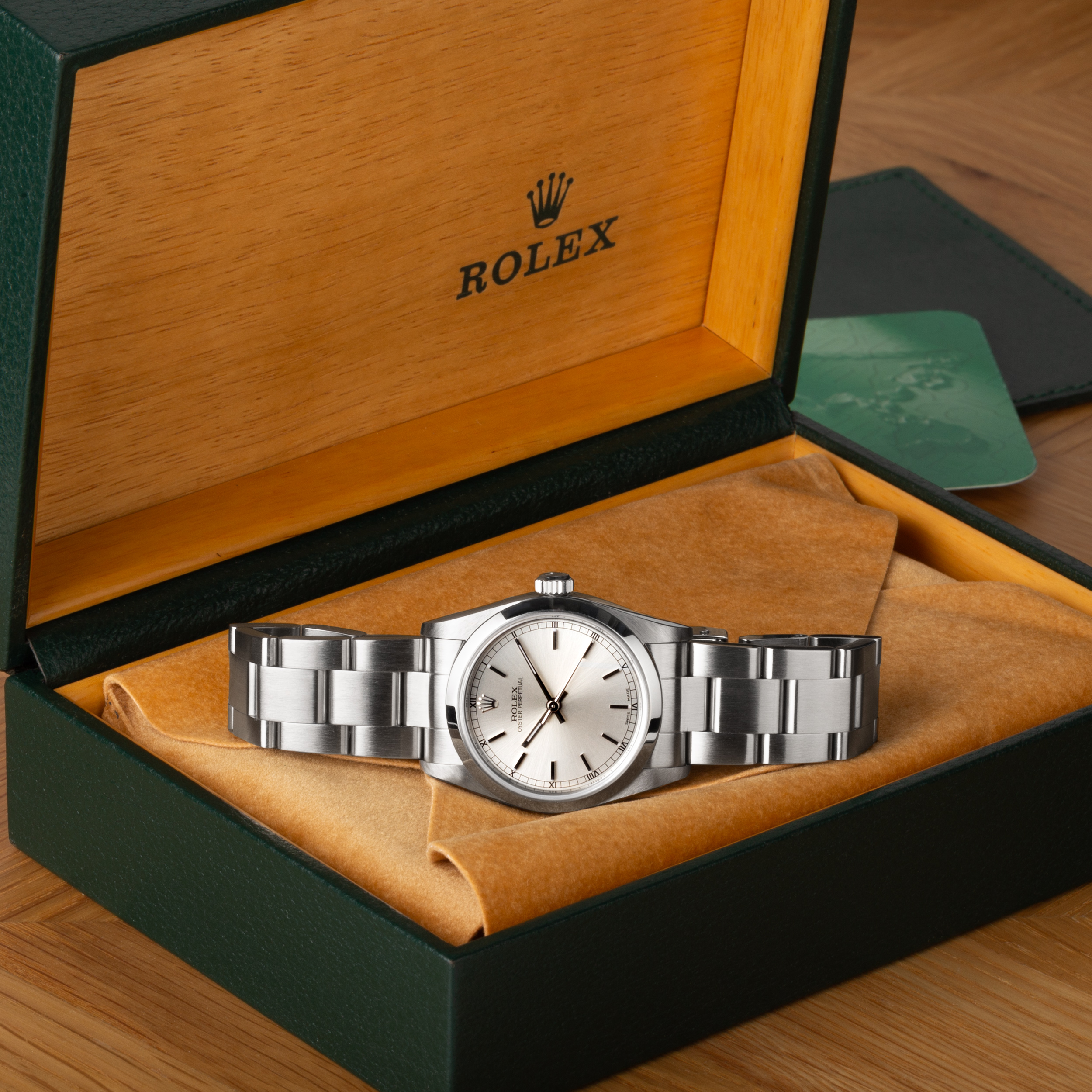 Montre Rolex Oyster Perpetual 31 mm 77080 automatique Full Set 2002