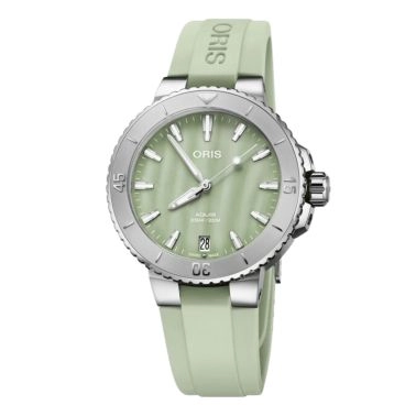 Oris Plongée Aquis Date Caliber 733 green mother-of-pearl dial automatic rubber strap 36,5 mm