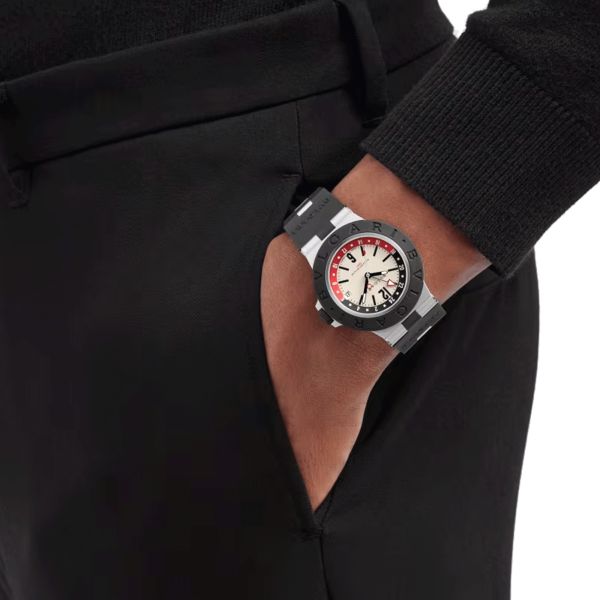 Montre Bulgari Bvlgari Aluminium GMT automatique cadran blanc bracelet caoutchouc noir 40 mm 103963
