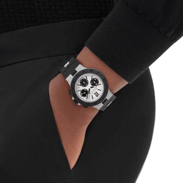 Montre Bulgari Bvlgari Aluminium Chronographe automatique cadran gris bracelet caoutchouc noir 41 mm 103722