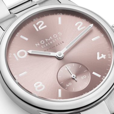 Montre Nomos Club Sport Neomatik 34 Rosé automatique fond saphir cadran rose bracelet acier 34 mm