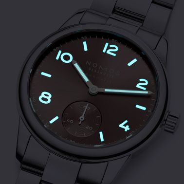 Nomos Club Sport Neomatik 34 Rosé automatic sapphire back pink dial steel bracelet 34 mm