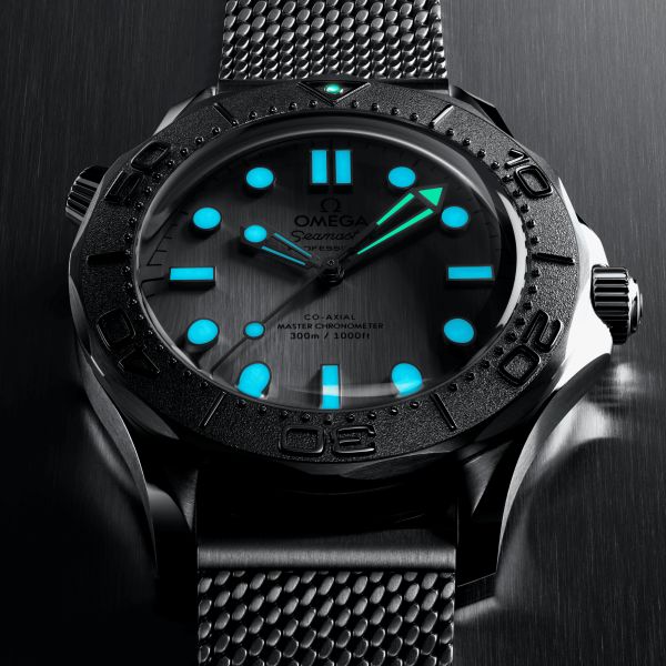 Omega Seamaster Diver 300m Co-Axial Master Chronometer steel dial mesh steel bracelet 42 mm