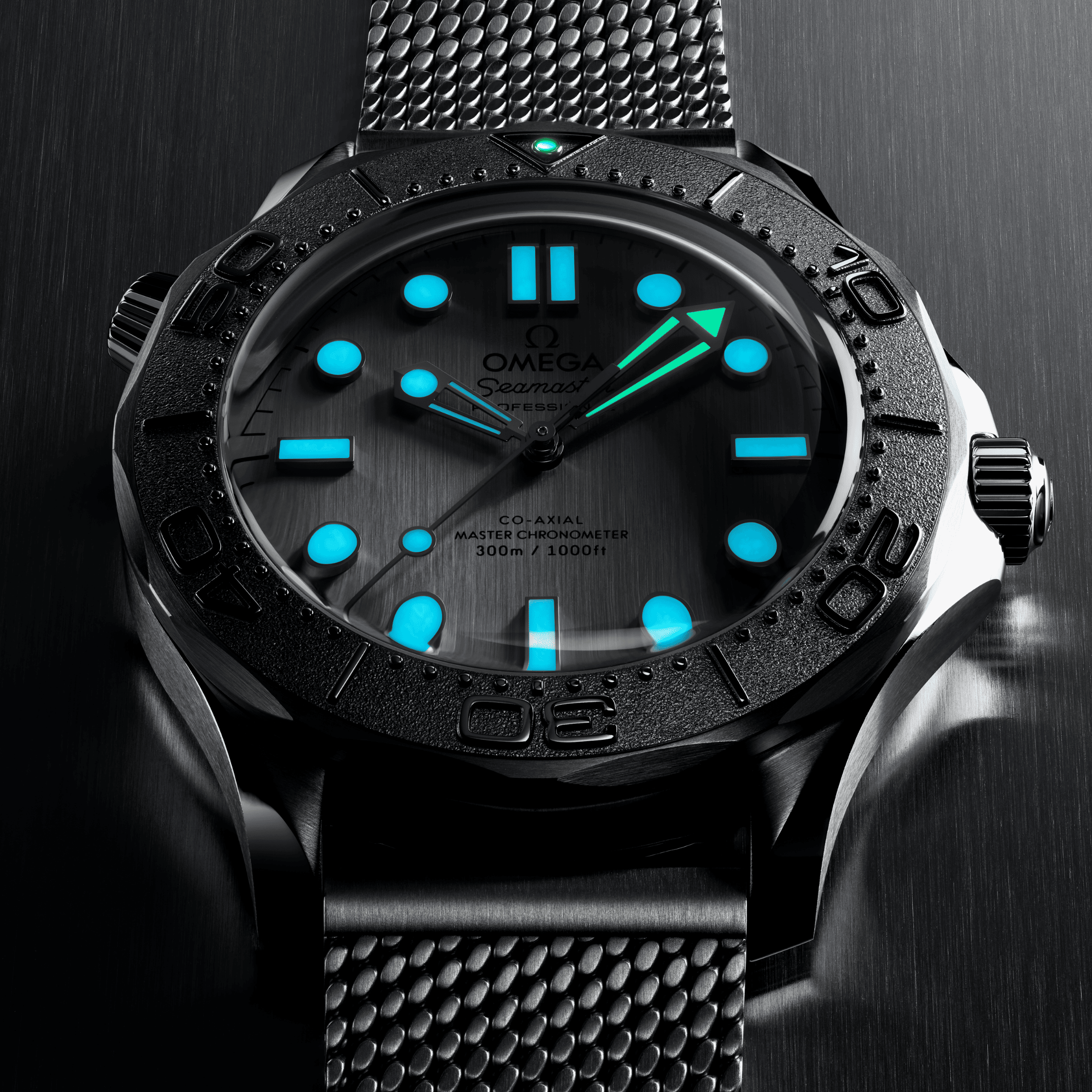 Omega Seamaster Diver 300m Co-Axial Master Chronometer steel dial mesh steel bracelet 42 mm