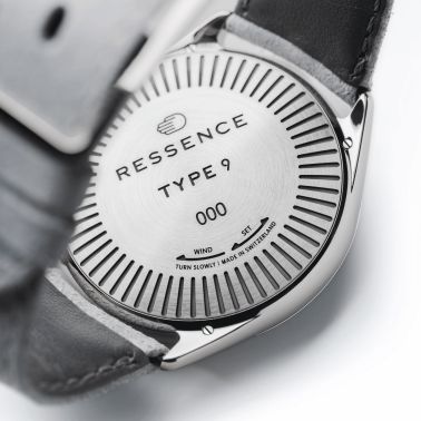 Ressence TYPE 9 Aqua titanium automatic blue dial leather strap 39 mm