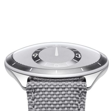 Montre Ressence TYPE 9 Grey titane automatique cadran gris bracelet synthétique tissé 39 mm