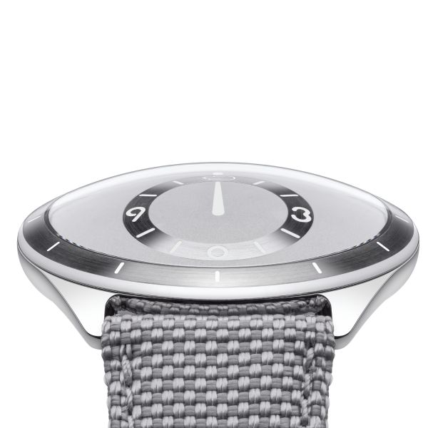 Ressence TYPE 9 Grey titanium automatic grey dial synthetic woven strap 39 mm