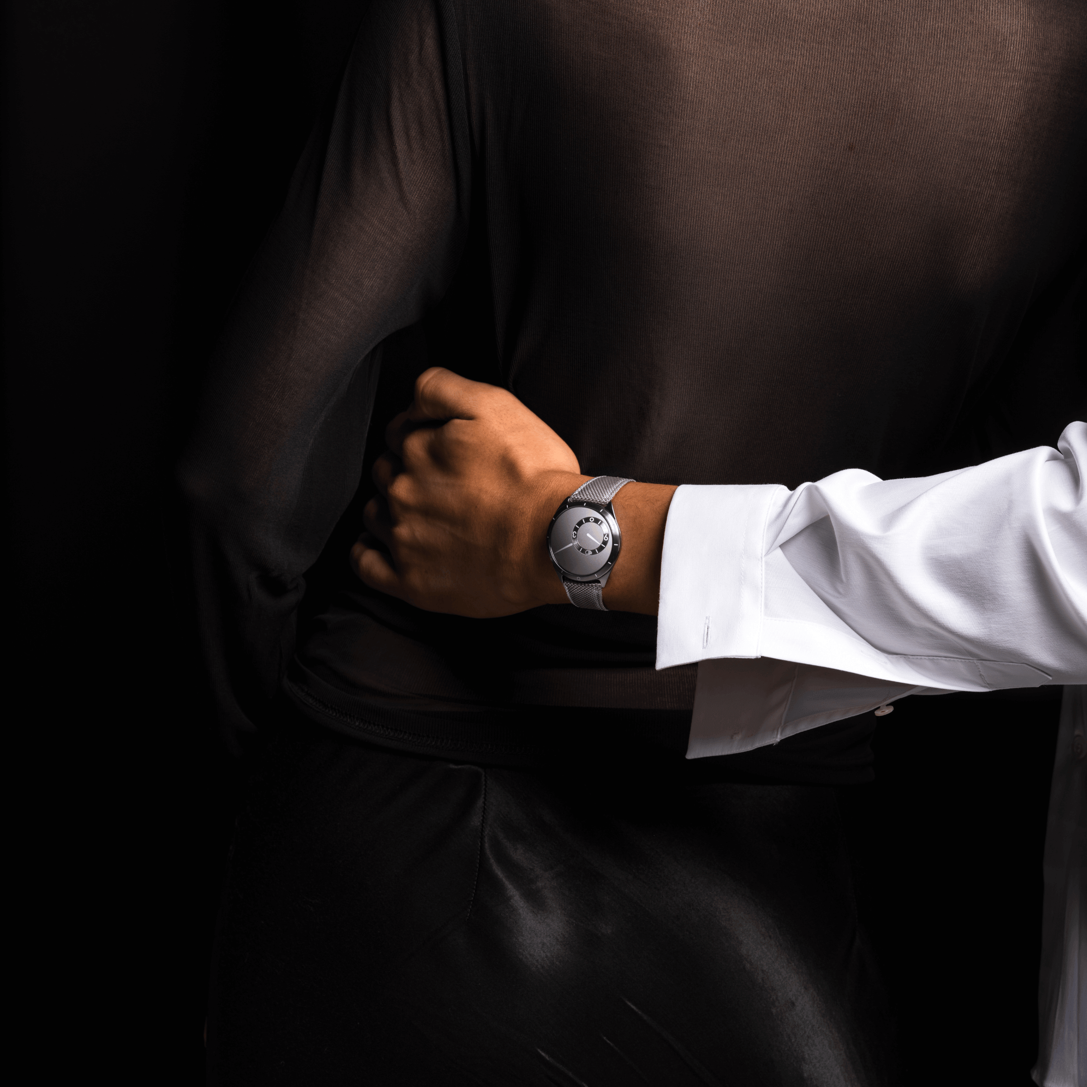 Montre Ressence TYPE 9 Grey titane automatique cadran gris bracelet synthétique tissé 39 mm