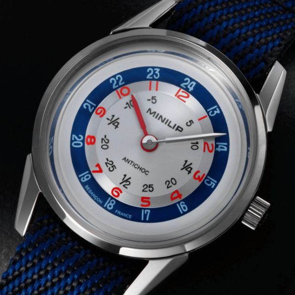 Montre Lip MiniLIP quartz cadran argenté bracelet tissu bleu 29 mm