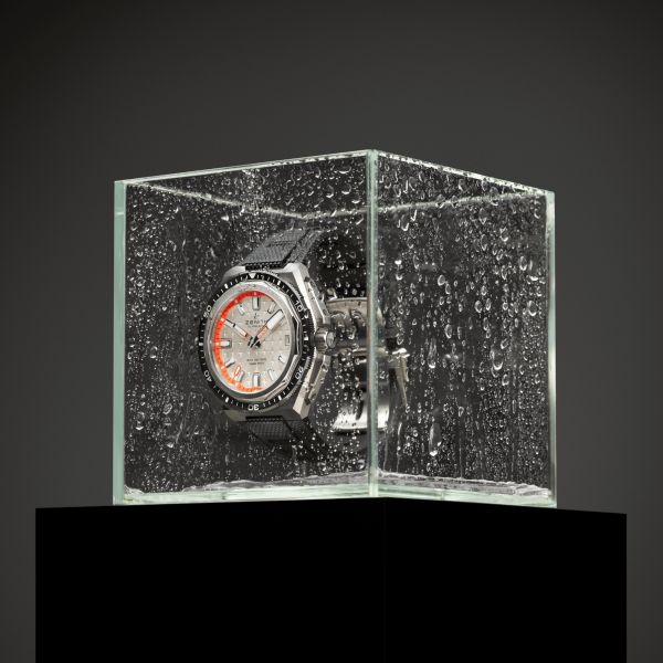 Montre Zenith Defy Extreme Diver El-Primero automatique cadran argenté bracelet titane 42,5 mm