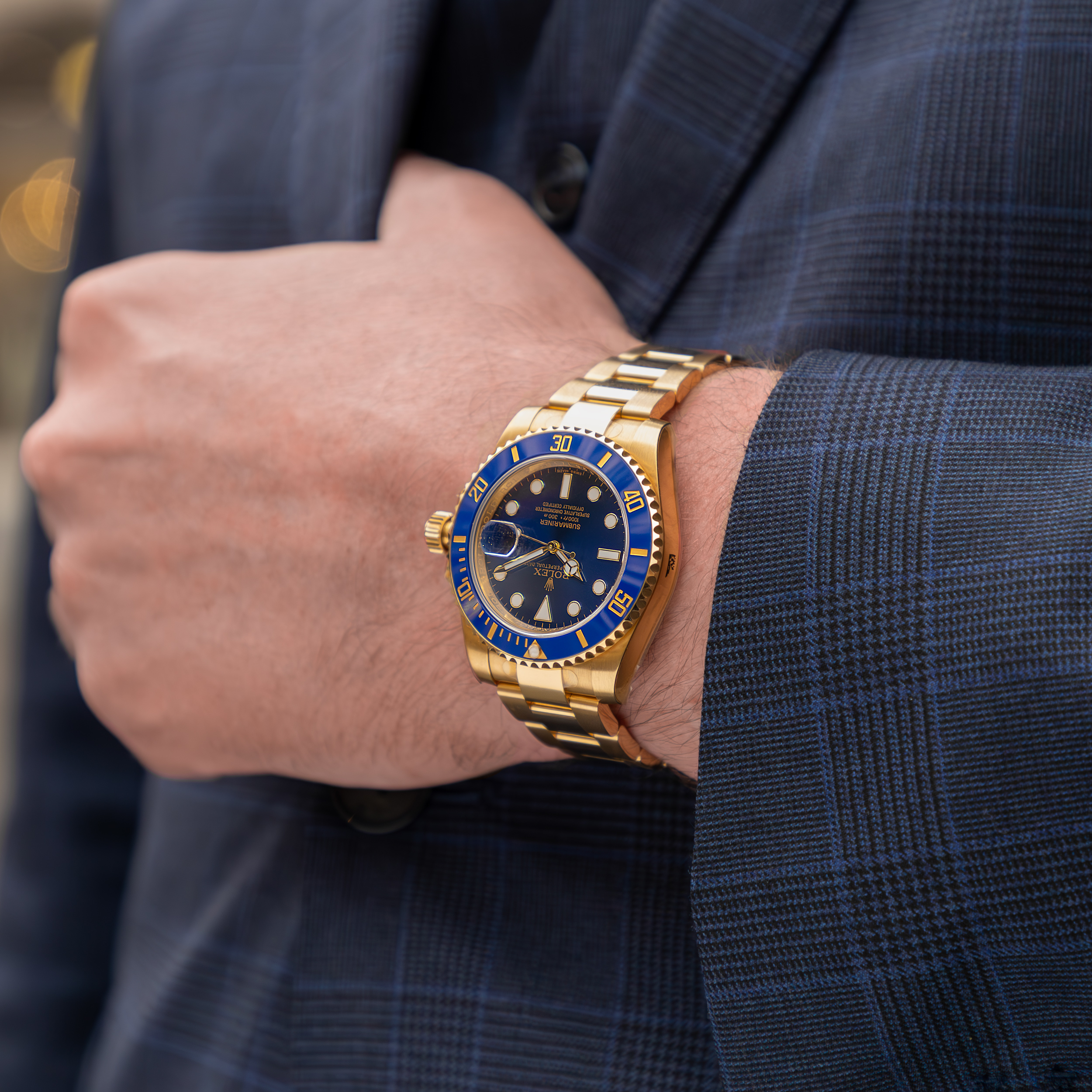 Rolex Submariner Date 18k yellow gold 116618LB automatic 40 mm stickered