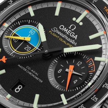 Montre Omega Speedmaster Pilot "Flight Qualified" Master Chronometer automatique cadran noir bracelet acier 40,85 mm