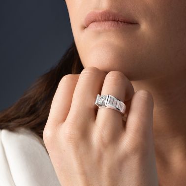 Bague Lepage L'Audacieuse en or blanc et diamants