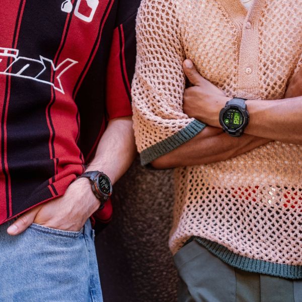 Garmin Instinct 3 AMOLED watch with twilight blue silicone strap Limited Edition 50 mm