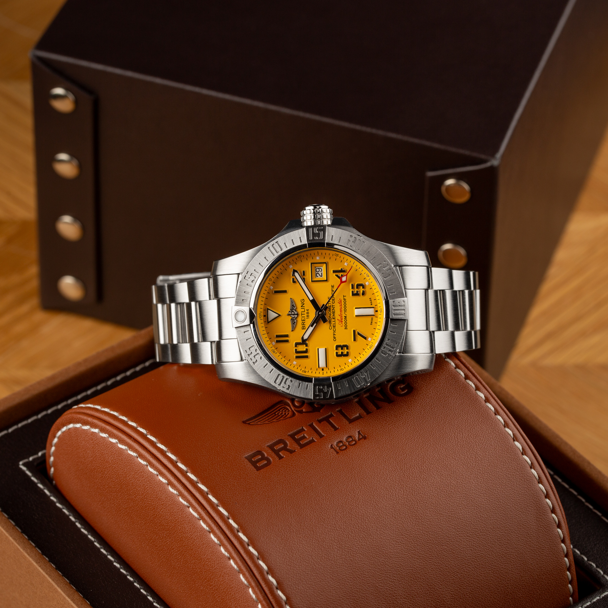 Breitling Avenger II Seawolf automatic 45 mm Full Set 2018