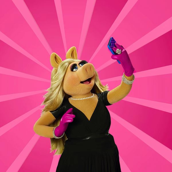 Oris ProPilot X Miss Piggy automatic watch pink dial steel bracelet 34 mm 01 531 7796 4158-07 8 17 05LC