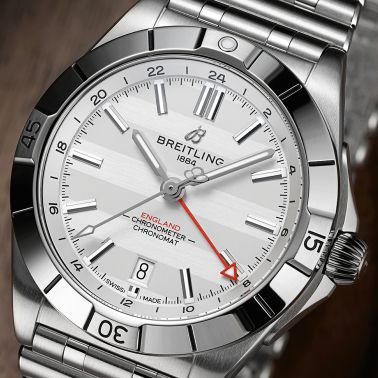 Montre Breitling Chronomat GMT Six Nations Angleterre automatique cadran argent bracelet acier 40 mm A323985B1A1A1