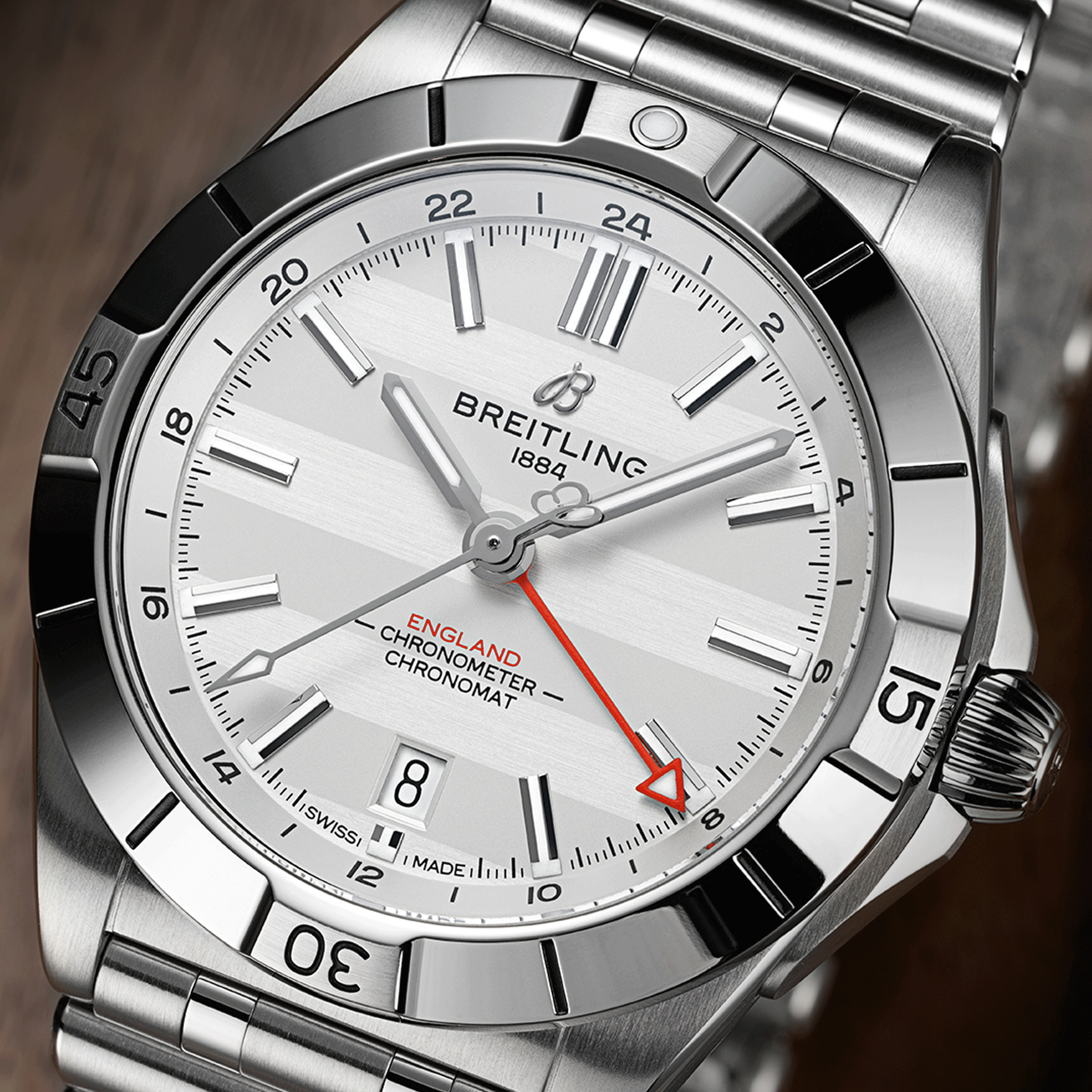 Montre Breitling Chronomat GMT Six Nations Angleterre automatique cadran argent bracelet acier 40 mm A323985B1A1A1