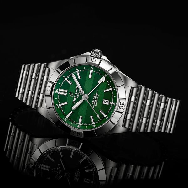 Breitling Chronomat GMT Six Nations Ireland automatic watch green dial steel bracelet 40 mm A323987B1L1A1