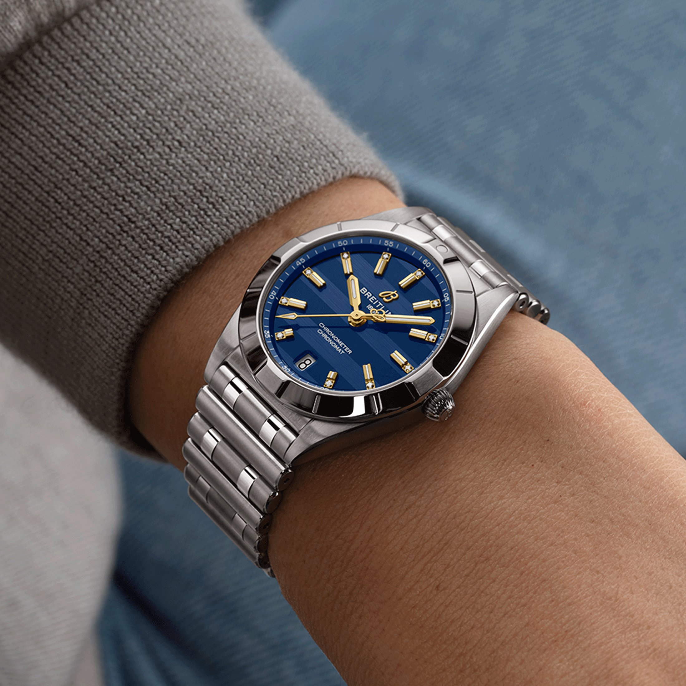 Montre Breitling Chronomat Six Nations Ecosse quartz cadran bleu bracelet acier 32 mm A773106A1C1A1