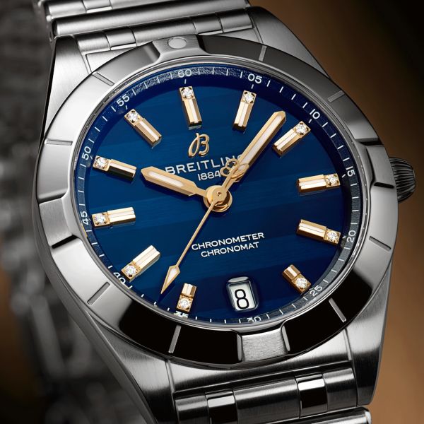 Montre Breitling Chronomat Six Nations Ecosse quartz cadran bleu bracelet acier 32 mm A773106A1C1A1