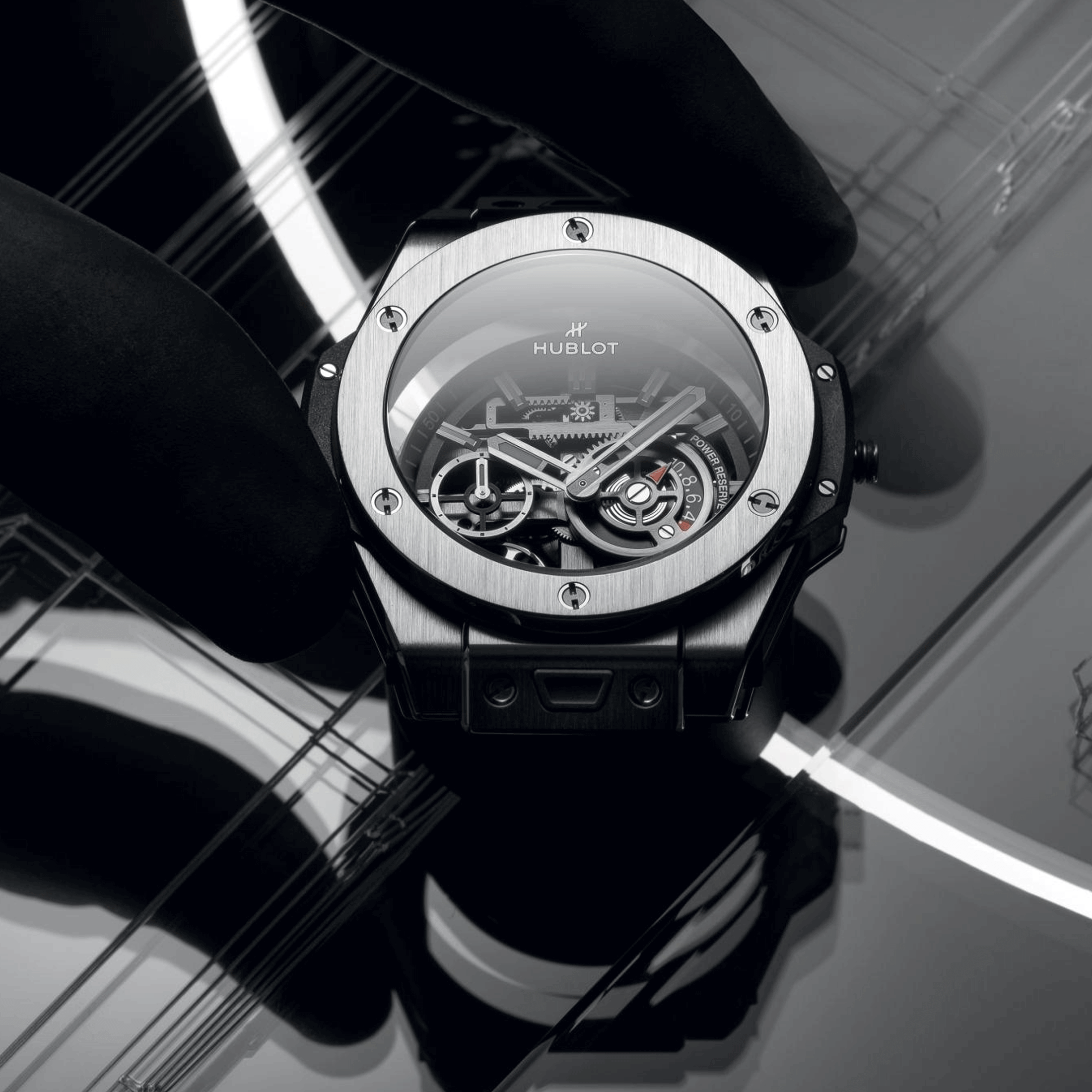 Montre Hublot Big Bang Meca-10 Titanium mécanique cadran squelette bracelet caoutchouc noir 42 mm 444.NX.1170.RX