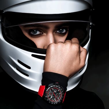 TAG Heuer Formula 1 Automatic Chronograph watch black dial red rubber strap 44 mm CBZ2085.FT8093