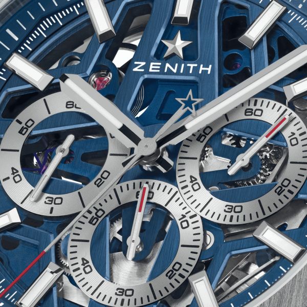 Montre Zenith Defy Skyline Chronographe Skeleton automatique cadran bleu bracelet acier 42 mm