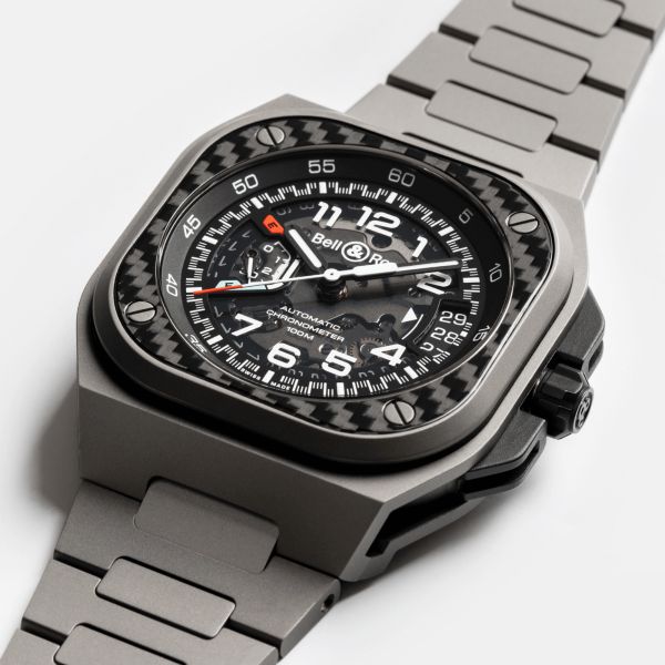 Bell & Ross BR-X5 Racing automatic black dial titanium bracelet 41 mm