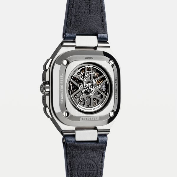 Montre Bell & Ross BR 05 Chrono A523 Patrouille de France automatique cadran bleu bracelet cuir bleu 42 mm