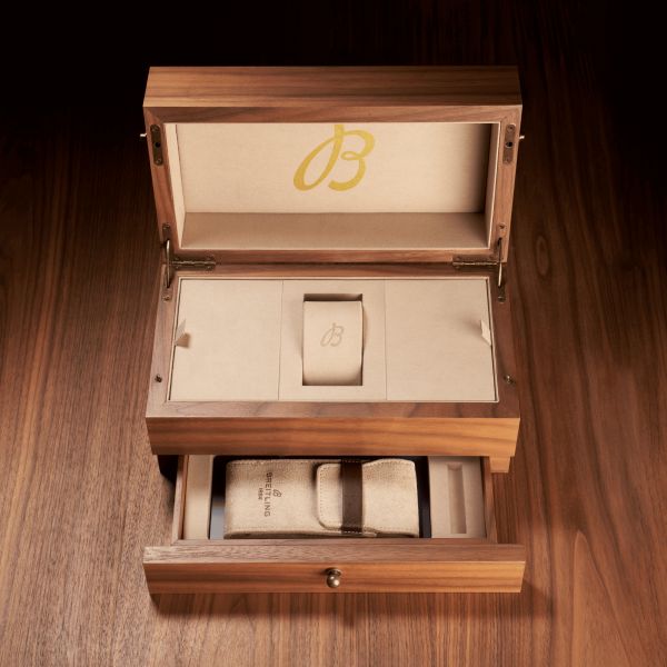 Breitling Navitimer B19 Chronograph 43 Perpetual Calendar 140th Anniversary automatic rose gold 43 mm