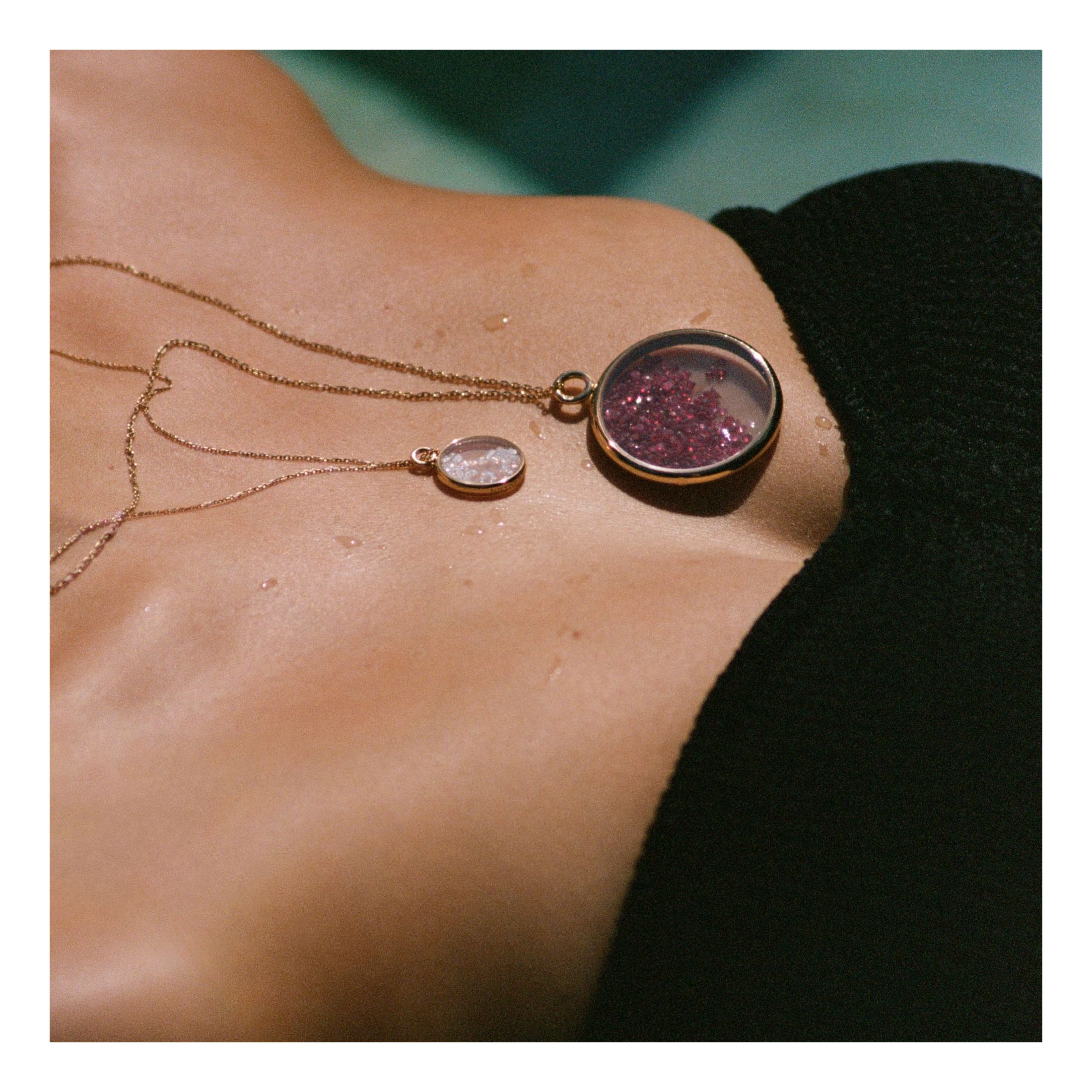 Mini Chivor pendant Aurélie Bidermann in yellow gold and diamonds