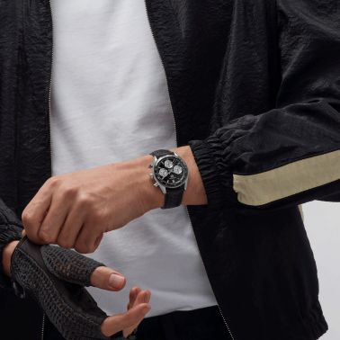 TAG Heuer Carrera Chronograph "Glassbox" automatic watch black dial black leather strap 39 mm CBS2210.FC6534