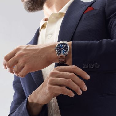 Montre Tag Heuer Carrera Calibre 5 automatique cadran bleu bracelet acier 39 mm WBN2112.BA0639