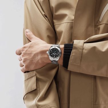 TAG Heuer Aquaracer Professional 200 Solargraph quartz watch black dial steel bracelet 40 mm WBP1114.BA0000