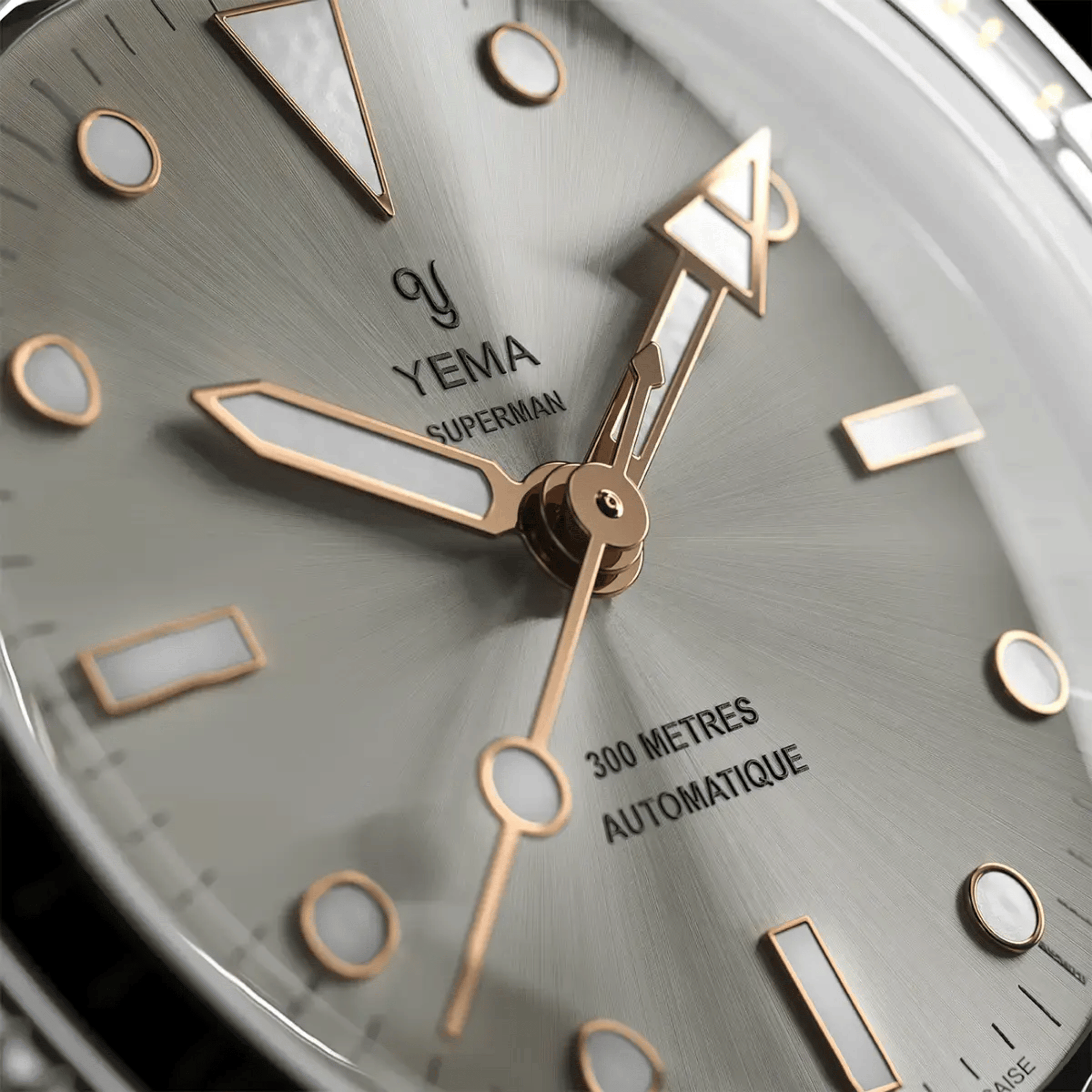 Montre Yema Superman Gilt CMM.10 automatique cadran gris bracelet acier 41 mm