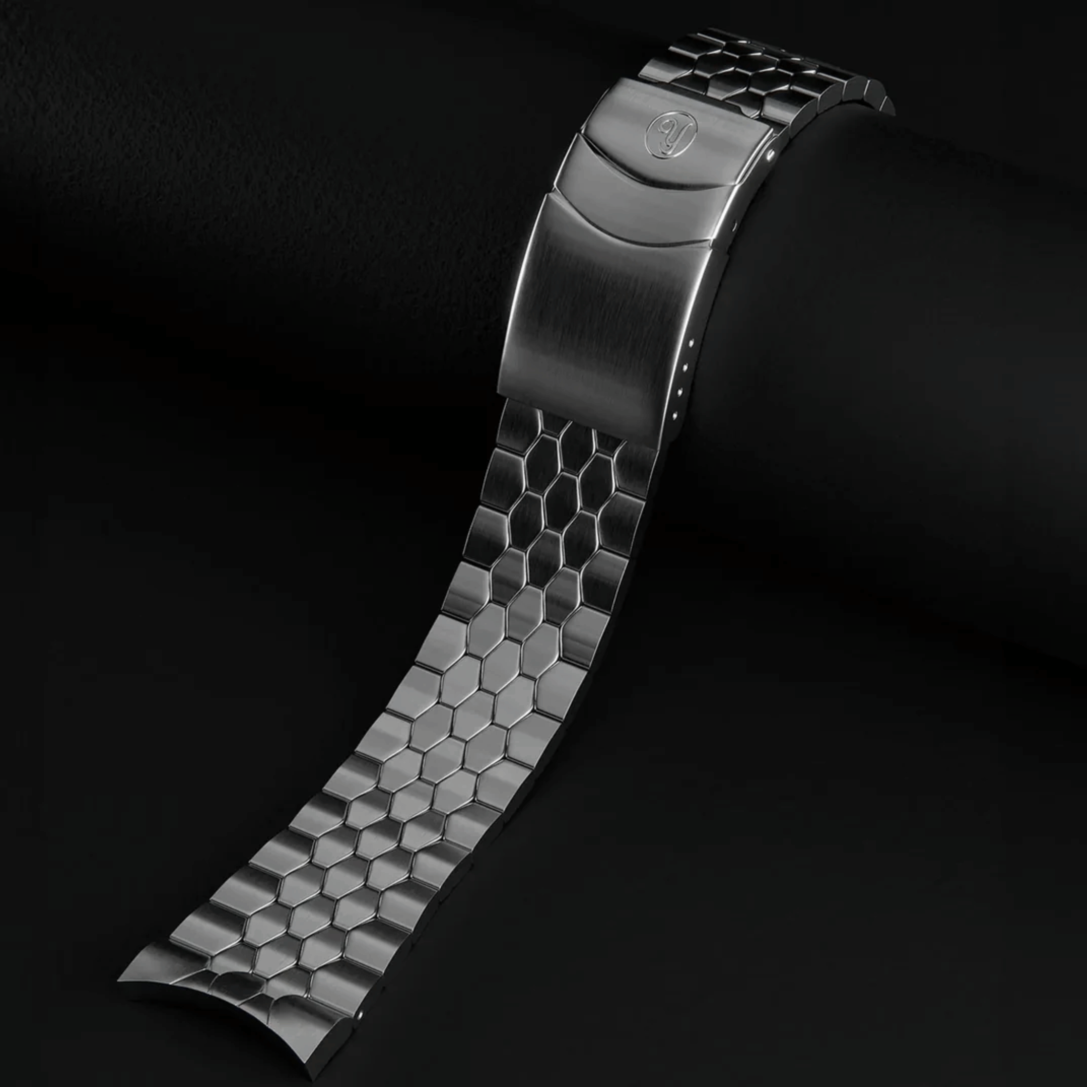 Montre Yema Superman Gilt CMM.10 automatique cadran gris bracelet acier 41 mm