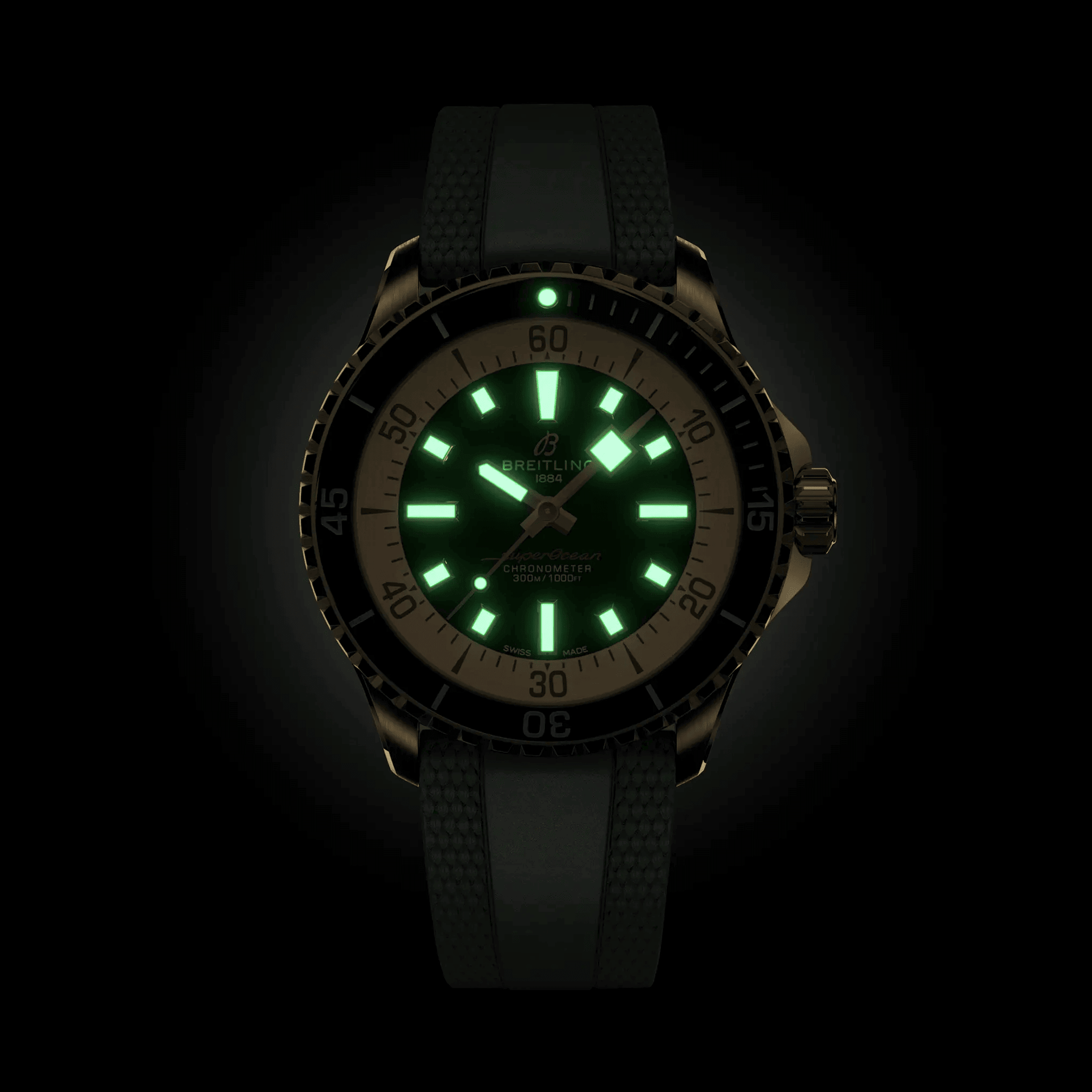 Montre Breitling Superocean Bronze automatique cadran vert bracelet caoutchouc vert 42 mm N17375201L1S1