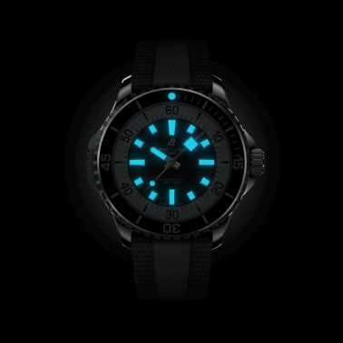 Montre Breitling Superocean automatique cadran bleu bracelet caoutchouc bleu 46 mm A17378211B1S1