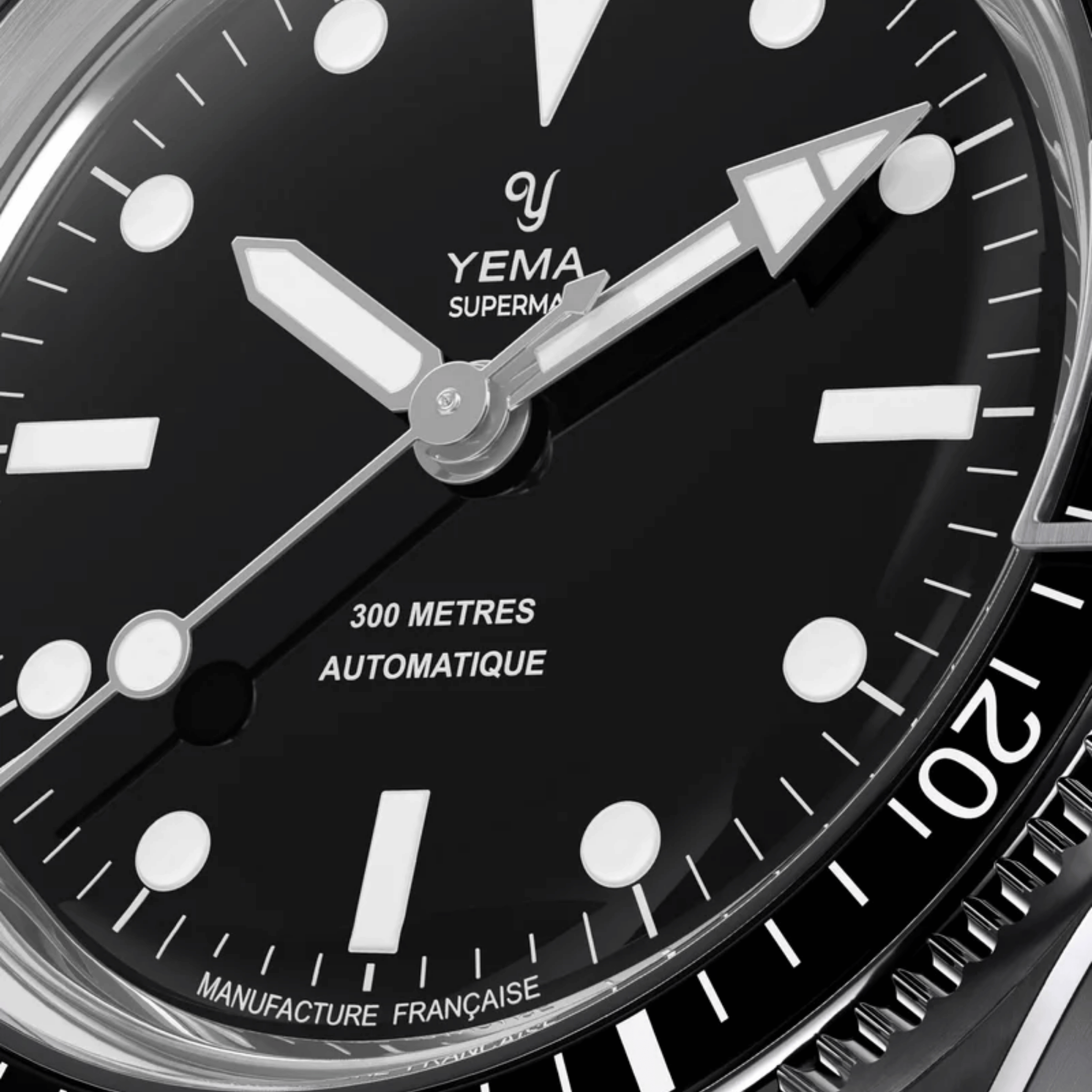 Yema Superman Steel CMM.10 automatic black dial steel bracelet 39 mm