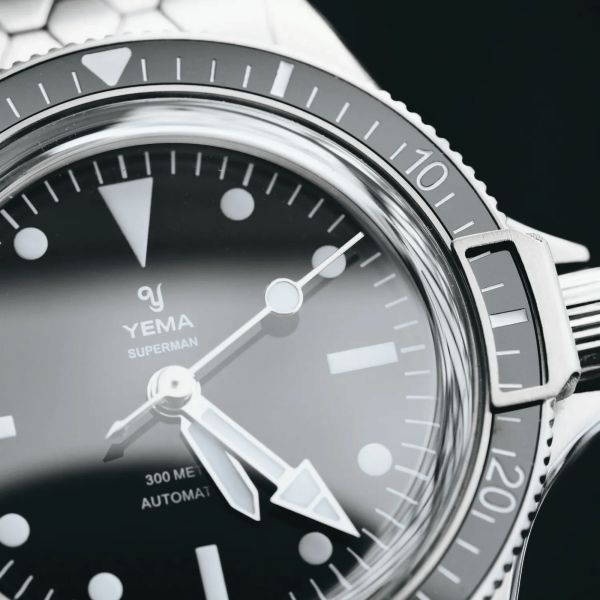 Yema Superman Steel CMM.10 automatic black dial steel bracelet 39 mm