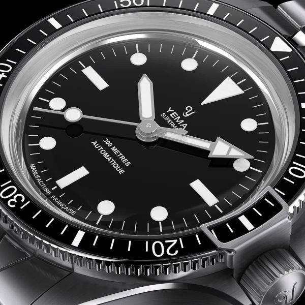 Yema Superman Steel CMM.10 automatic black dial steel bracelet 39 mm