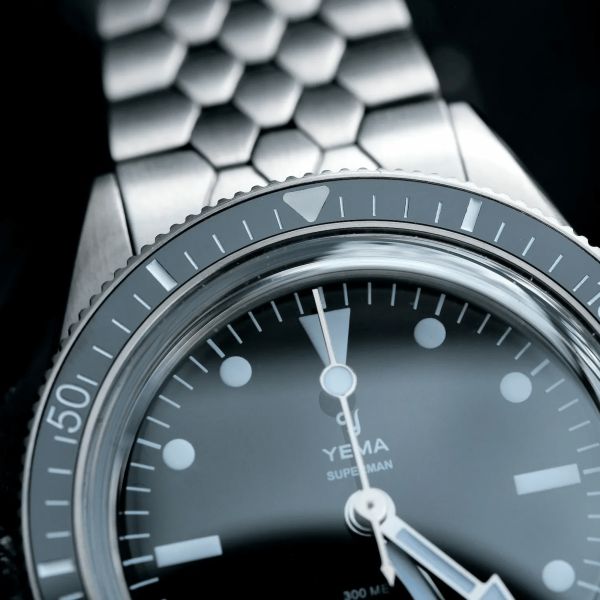 Yema Superman Steel CMM.10 automatic black dial steel bracelet 39 mm