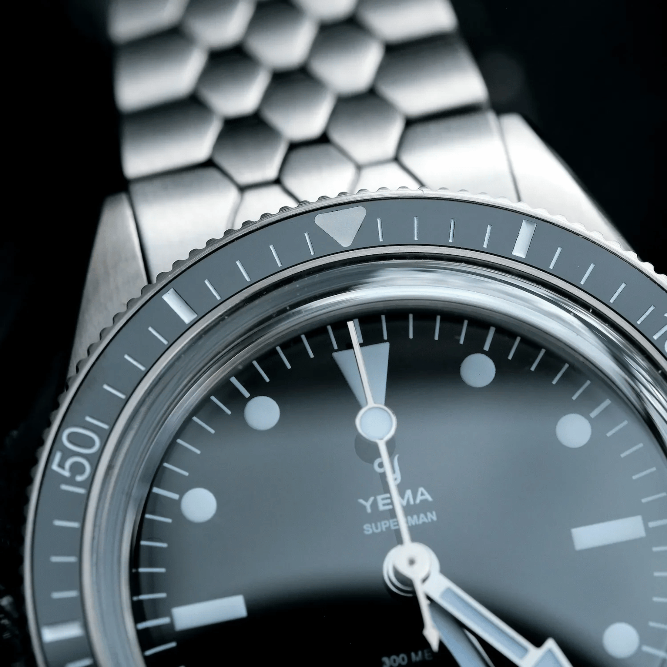 Yema Superman Steel CMM.10 automatic black dial steel bracelet 39 mm