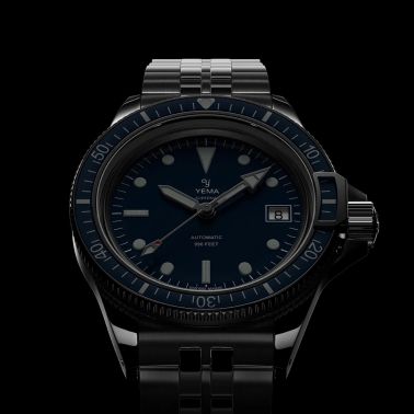 Montre Yema Superman Swiss Edition automatique cadran bleu bracelet acier 39 mm